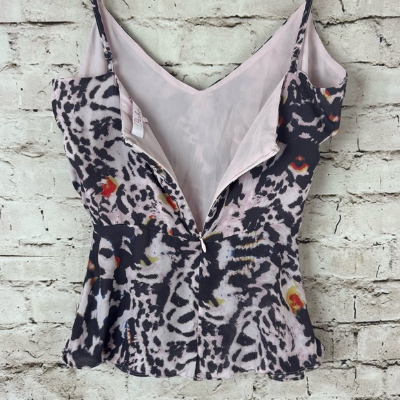 Parker Women's Small Silk Viscose Spaghetti Strap Top Blouse Animal V Neck Pink - Picture 4 of 5